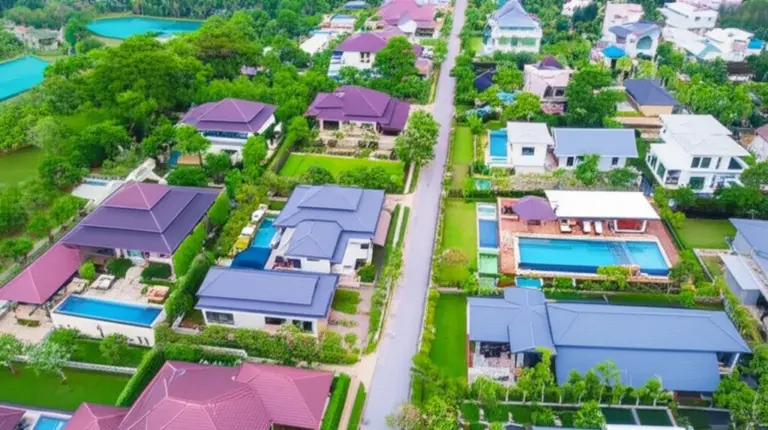 Top Pool Villas and Neighborhoods in Mae Rim and Hang Dong: Luxury, Budget, and Family-Friendly Picks
