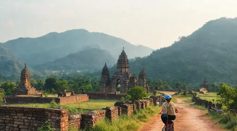 Planning Your Wiang Kum Kam Bike Trip: How to Get There, Recommended Routes, and GPS Maps for 2025
