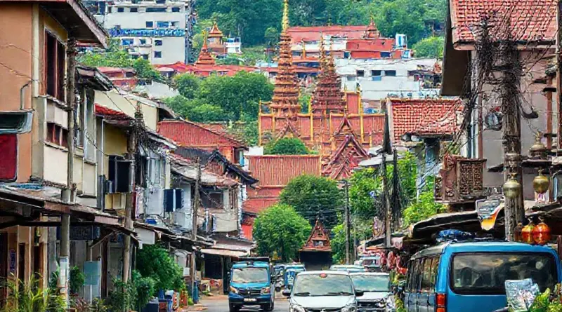 Top Areas Near Chiang Mai Airport: Which Neighborhoods Offer the Best Airport Hotels with Free Shuttle and Quick Access to Attractions